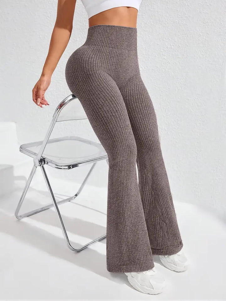 Pantalones acampanados sin costuras Elevé