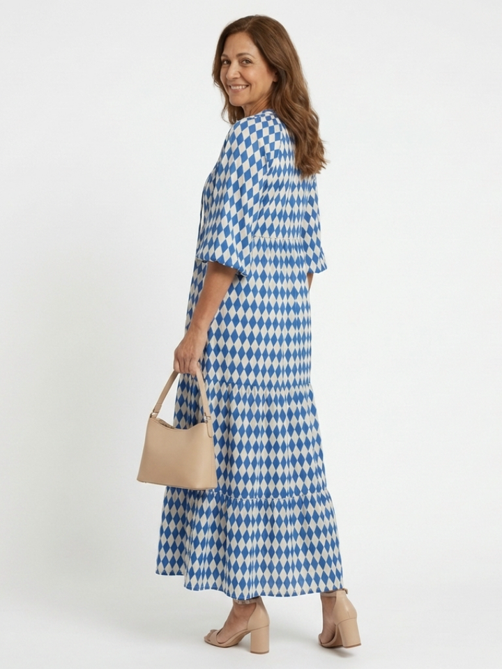 Elodie | Vestido Midi Escalonado con Estampado de Diamantes
