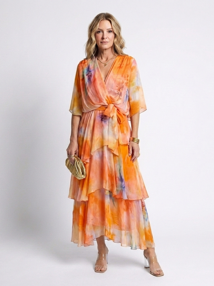 Calista | Vestido Maxi Vaporoso en Capas con Cuello en V y Cintura Anudada