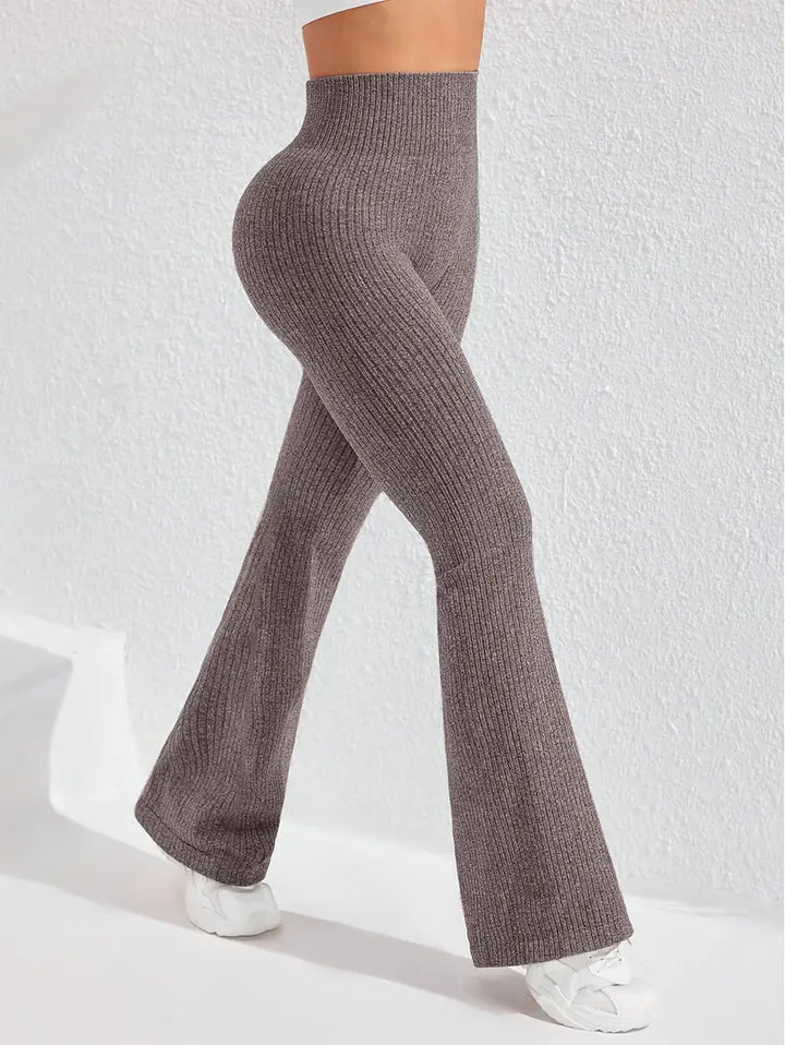 Pantalones acampanados sin costuras Elevé