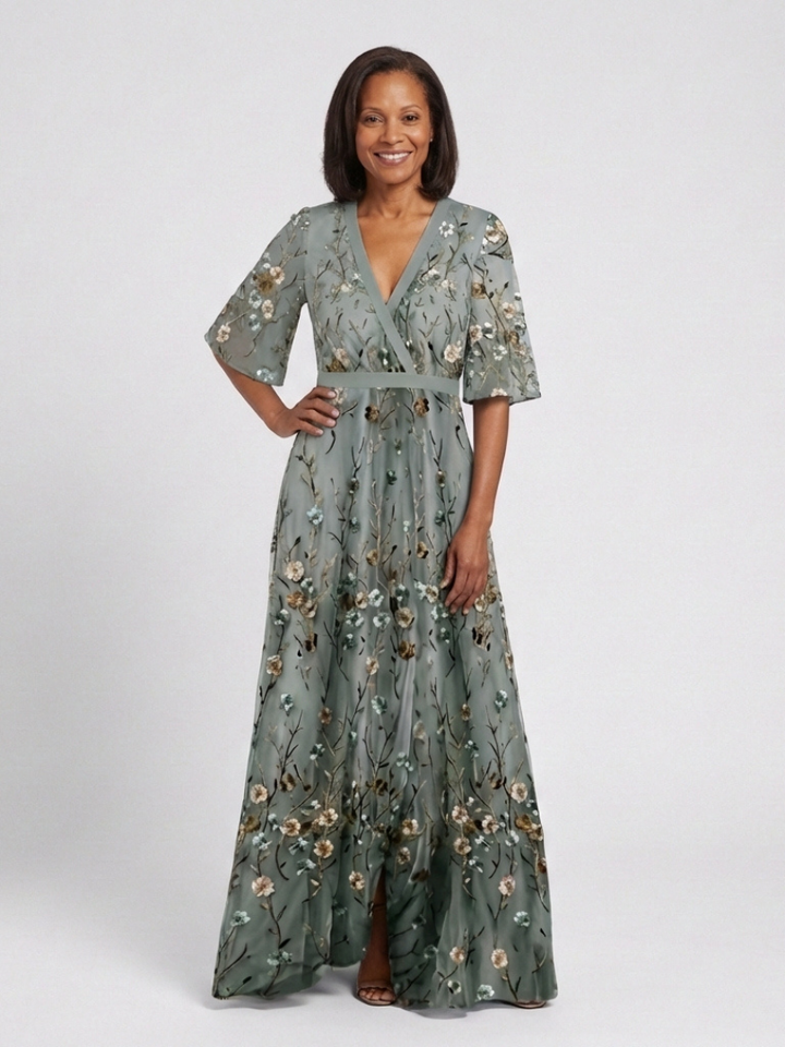 Evadne | Vestido Maxi Floral de Cuello en V y Manga Corta