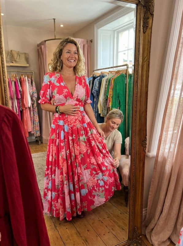 Minelda | Vestido Floral Elegante con Cuello en V